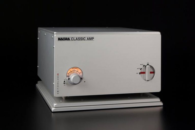 Nagra_Classic_Amp_FN_threequarter